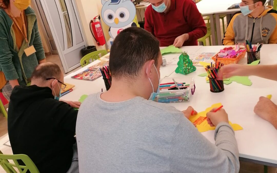 Новогодишње радости корисника Дневног боравка у Библиотеци шабачкој