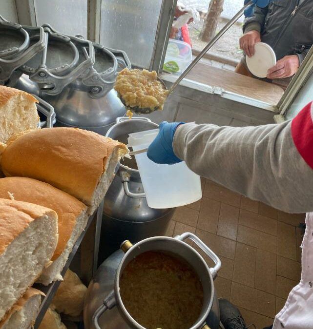 Једини топли оброк за стотине Шапчана