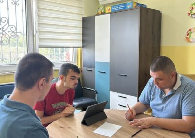 Наше руке говоре љубав