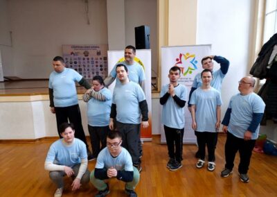 Плави балони изнад Соколског дома